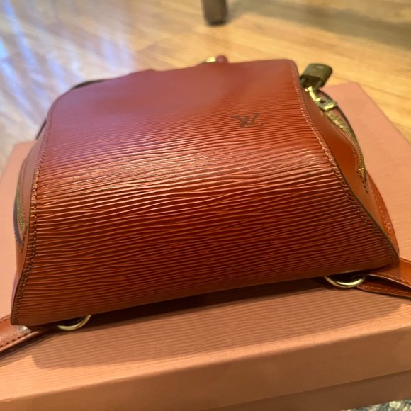 100% authentic Louis Vuitton Mabillon Brown Epi leather Backpack - Picture 3 of 16